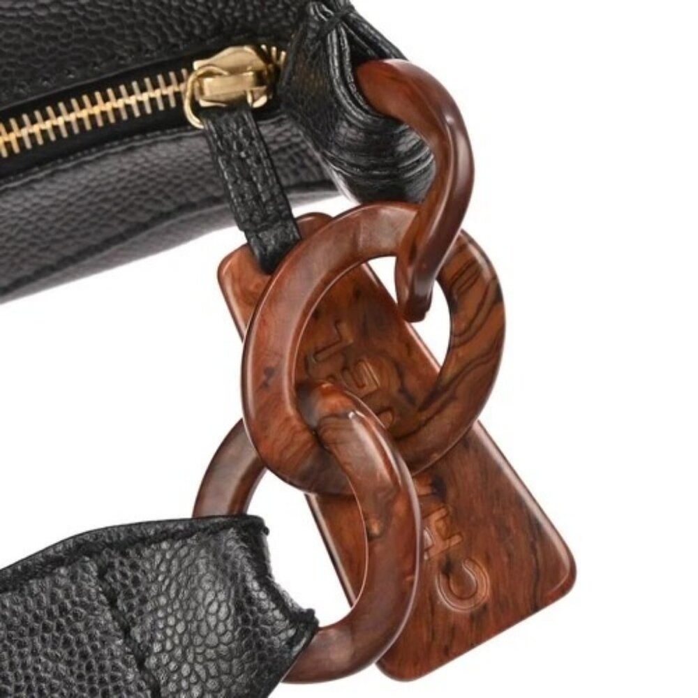 Chanel Black Calfskin Handbag 117402 - Picture 4 of 10